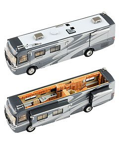 1/64 Cheetah by Safari Monaco Coach Luxury RV Motor Home - DCP (2004)